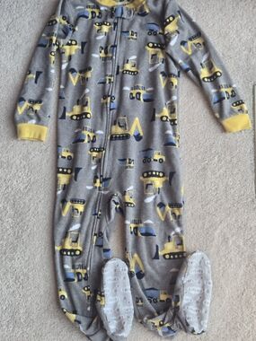 Carter's Gray & Yellow Construction Vehicles Fleece Footed Pajamas